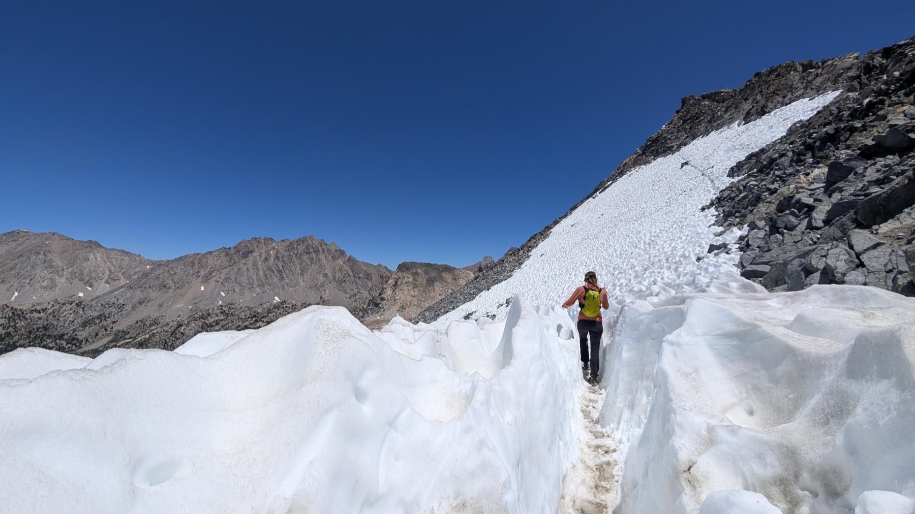 Snow crossing high on the Rae Lakes Loop